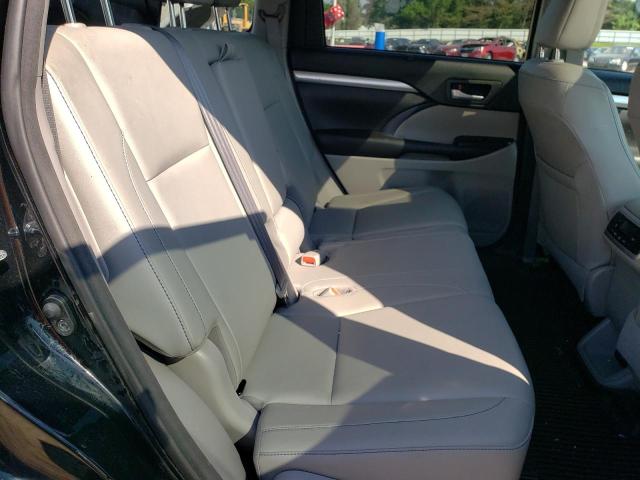 Photo 6 from auction – 2017 TOYOTA HIGHLANDER with VIN 5TDJZRFH8HS375543