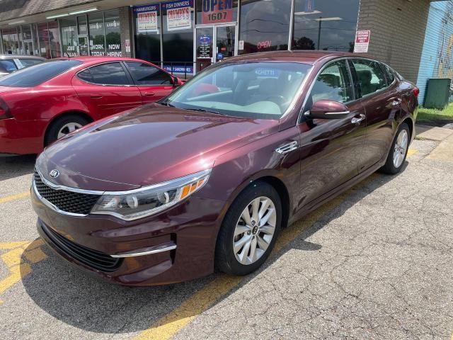 Photo 2 from auction – 2016 KIA OPTIMA EX with VIN 5XXGU4L31GG003482