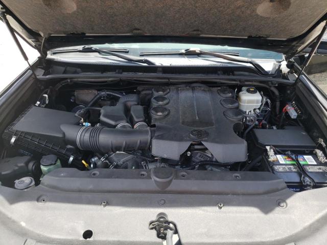Photo 7 from auction – 2019 TOYOTA 4RUNNER SR with VIN JTEBU5JR7K5641672