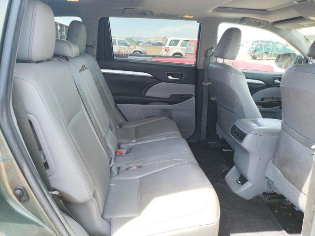 Photo 6 from auction – 2018 TOYOTA HIGHLANDER with VIN 5TDKZRFHXJS247766
