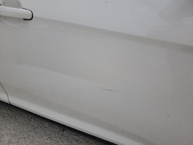 Photo 9 from auction – 2014 FORD FOCUS SE with VIN 1FADP3F23EL389963