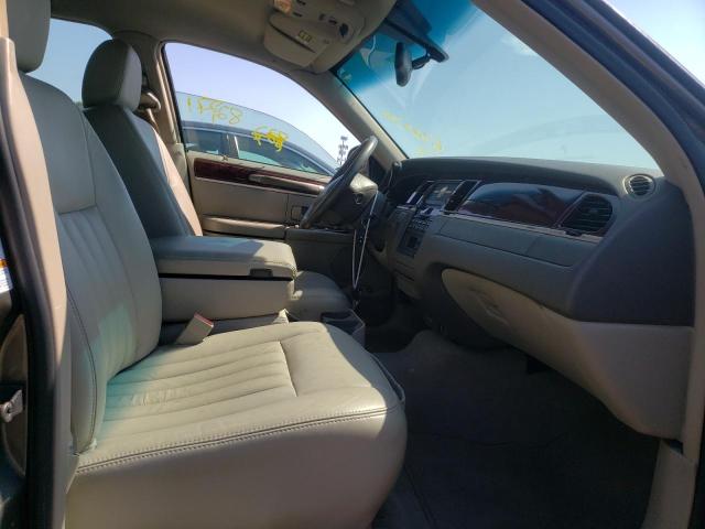 Photo 5 from auction – 2003 LINCOLN TOWN CAR with VIN 1LNHM81W63Y636030