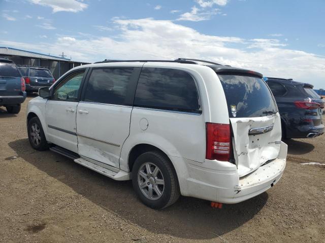 Photo 3 from auction – 2010 CHRYSLER TOWN & COU with VIN 2A4RR5DX4AR452097