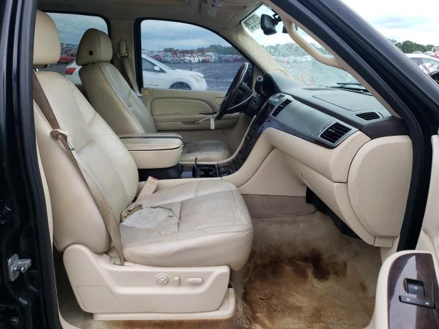Photo 5 from auction – 2007 CADILLAC ESCALADE with VIN 1GYFK66827R180201