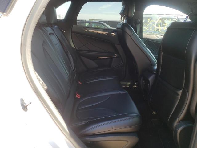 Photo 6 from auction – 2017 LINCOLN MKC SELECT with VIN 5LMCJ2D90HUL12296