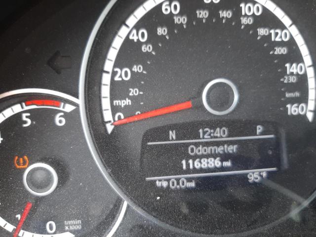 Photo 8 from auction – 2014 VOLKSWAGEN BEETLE with VIN 3VWJL7AT3EM658488