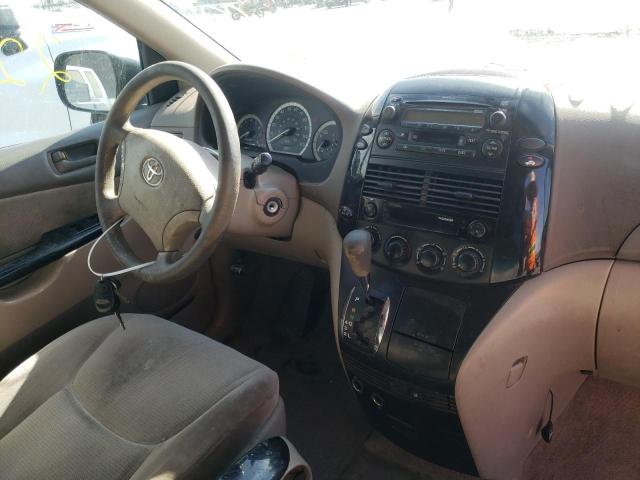 Photo 9 from auction – 2005 TOYOTA SIENNA CE with VIN 5TDZA23C25S302478
