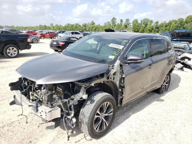 Photo 2 from auction – 2017 TOYOTA HIGHLANDER with VIN 5TDZZRFHXHS229826