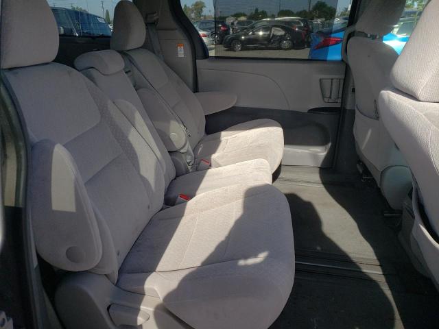 Photo 6 from auction – 2017 TOYOTA SIENNA LE with VIN 5TDKZ3DC7HS780267