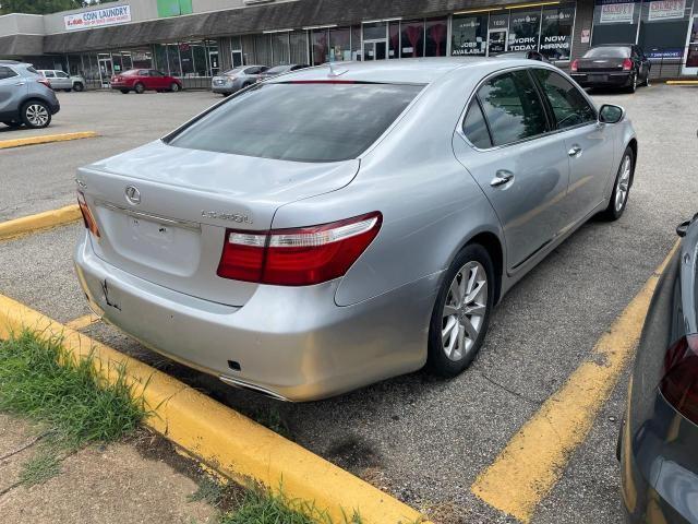 Photo 4 from auction – 2008 LEXUS LS 460L with VIN JTHGL46F485033069