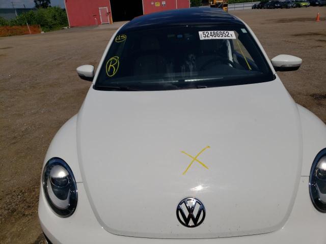 Photo 7 from auction – 2018 VOLKSWAGEN BEETLE SE with VIN 3VWJD7ATXJM716586