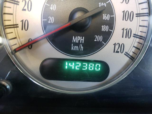 Photo 8 from auction – 2002 CHRYSLER TOWN & COU with VIN 2C4GP54L22R611619