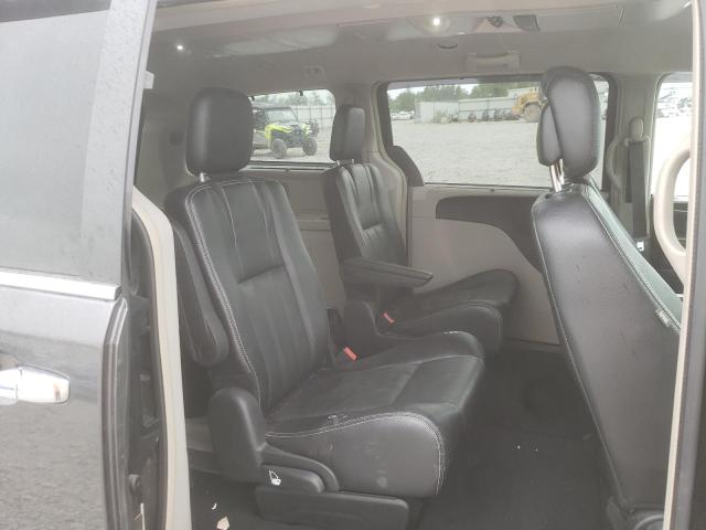 Photo 6 from auction – 2015 CHRYSLER TOWN & COU with VIN 2C4RC1BGXFR561996
