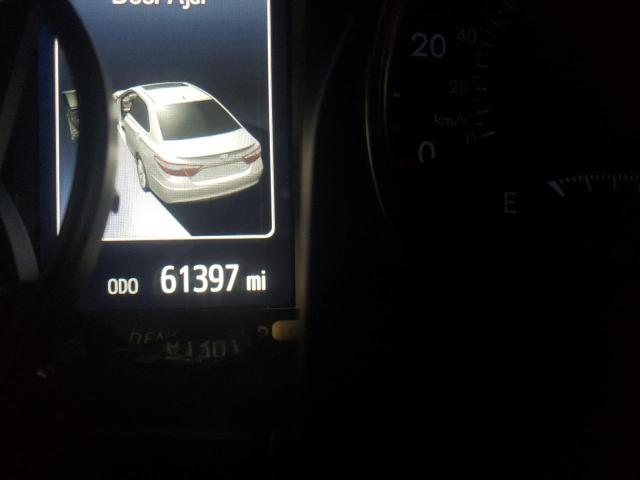 Photo 8 from auction – 2017 TOYOTA CAMRY LE with VIN 4T1BF1FK2HU741613