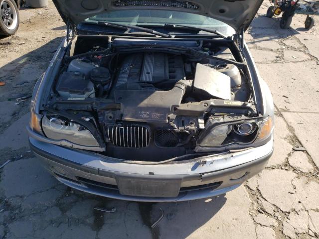 Photo 7 from auction – 2004 BMW 330 XI with VIN WBAEW53434PN32255