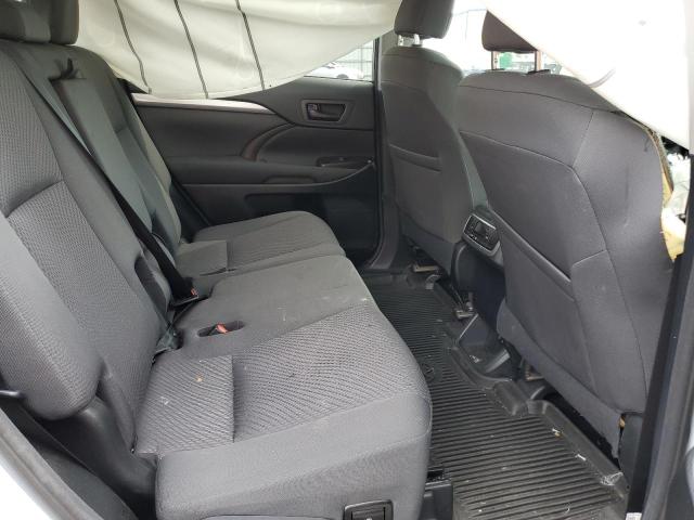 Photo 6 from auction – 2018 TOYOTA HIGHLANDER with VIN 5TDBZRFH6JS850861