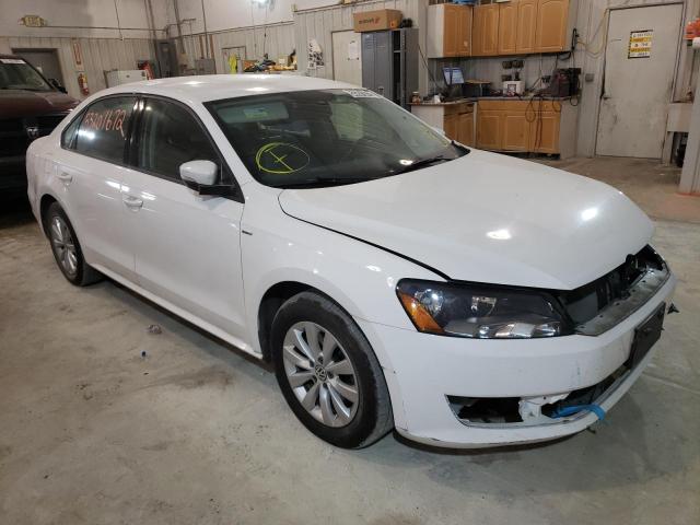 VOLKSWAGEN PASSAT S 2015 with VIN 1VWAT7A31FC095329 - Photo from auction