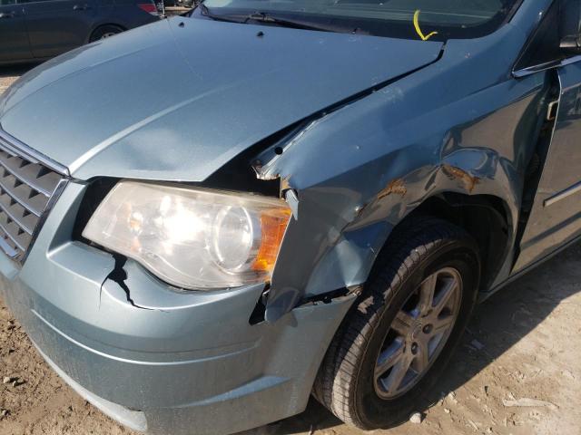Photo 9 from auction – 2010 CHRYSLER TOWN & COU with VIN 2A4RR8DX6AR421628