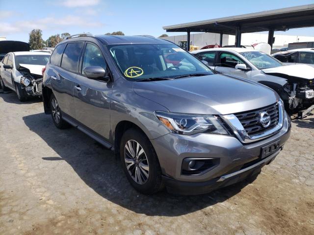 NISSAN PATHFINDER 2017 with VIN 5N1DR2MMXHC911040 - Photo from auction