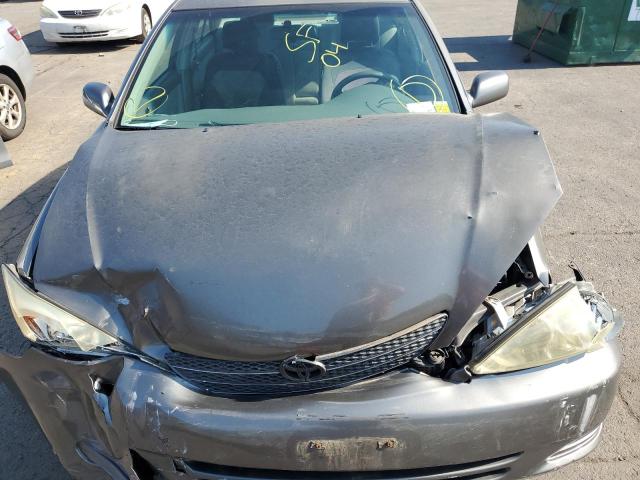 Photo 7 from auction – 2004 TOYOTA CAMRY LE with VIN 4T1BE32KX4U820042