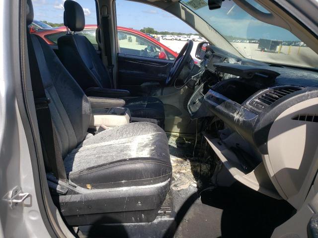 Photo 5 from auction – 2012 CHRYSLER TOWN & COU with VIN 2C4RC1BG4CR313058