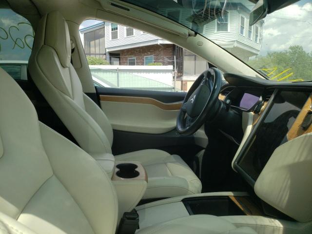 Photo 5 from auction – 2018 TESLA MODEL X with VIN 5YJXCAE2XJF140081