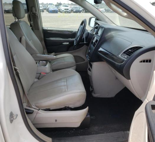 Photo 5 from auction – 2013 CHRYSLER TOWN & COU with VIN 2C4RC1BG6DR577819