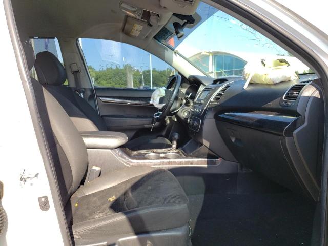 Photo 5 from auction – 2014 KIA SORENTO LX with VIN 5XYKT4A60EG435306
