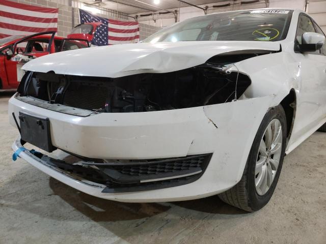 Photo 9 from auction – 2015 VOLKSWAGEN PASSAT S with VIN 1VWAT7A31FC095329