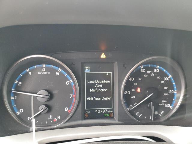 Photo 8 from auction – 2017 TOYOTA RAV4 XLE with VIN 2T3RFREV1HW668847