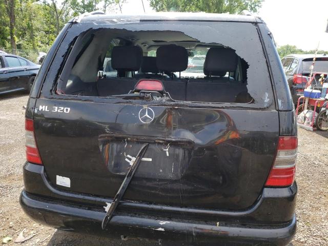 Photo 9 from auction – 2000 MERCEDES-BENZ ML 320 with VIN 4JGAB54E4YA165844