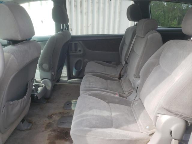 Photo 6 from auction – 2005 TOYOTA SIENNA CE with VIN 5TDZA23C35S223417