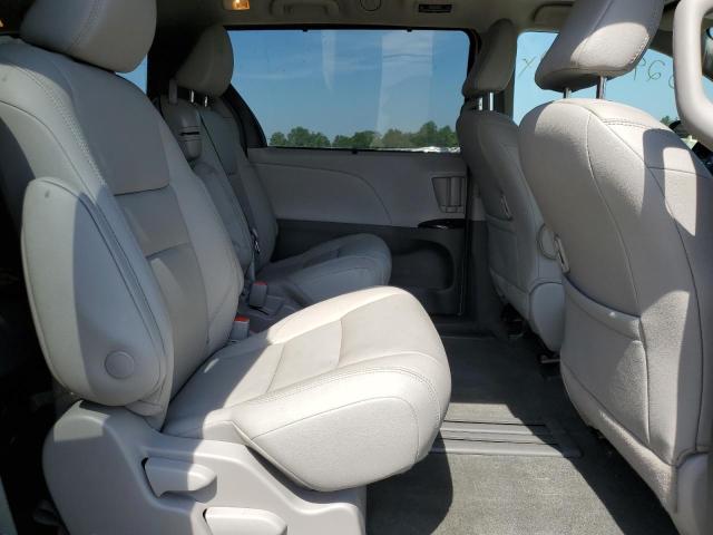 Photo 6 from auction – 2018 TOYOTA SIENNA XLE with VIN 5TDYZ3DC2JS964404