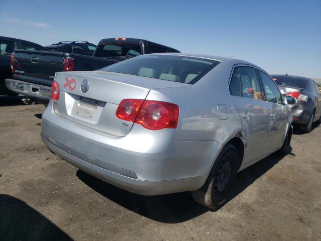 Photo 4 from auction – 2005 VOLKSWAGEN NEW JETTA with VIN 3VWRT71K05M643649