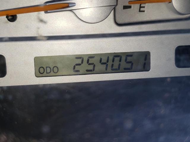 Photo 8 from auction – 2003 TOYOTA CAMRY LE with VIN 4T1BE32K63U737111