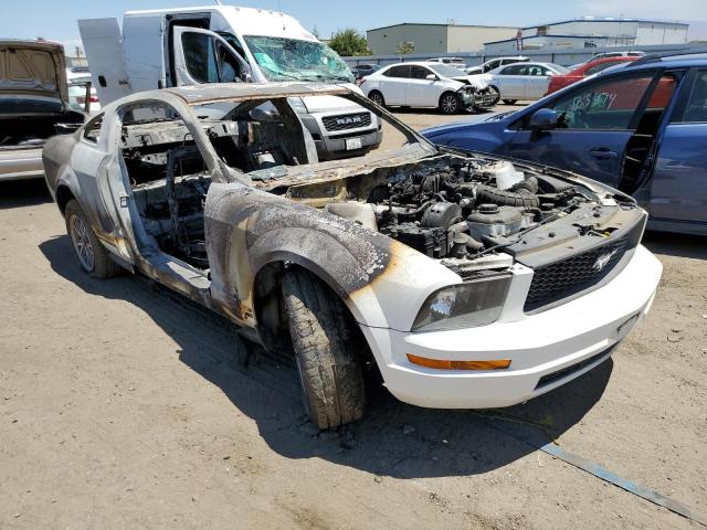 FORD MUSTANG 2005 with VIN 1ZVHT80N455226599 - Photo from auction