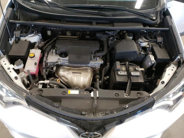 Photo 7 from auction – 2017 TOYOTA RAV4 LE with VIN 2T3BFREV6HW607611