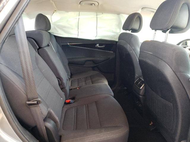 Photo 6 from auction – 2016 KIA SORENTO with VIN 5XYPG4A50GG009331