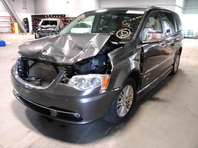 Photo 2 from auction – 2016 CHRYSLER TOWN & COU with VIN 2C4RC1CG0GR303468