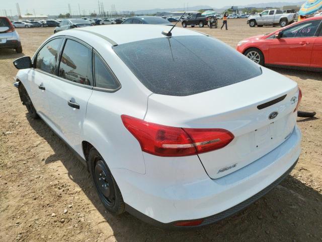Photo 3 from auction – 2016 FORD FOCUS S with VIN 1FADP3E26GL362745