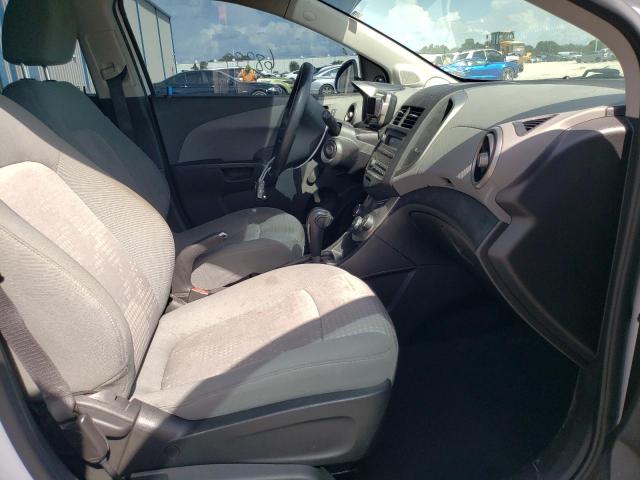 Photo 5 from auction – 2016 CHEVROLET SONIC LS with VIN 1G1JA6SH2G4109823