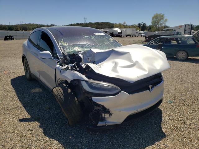 TESLA MODEL X 2016 with VIN 5YJXCAE22GF003886 - Photo from auction