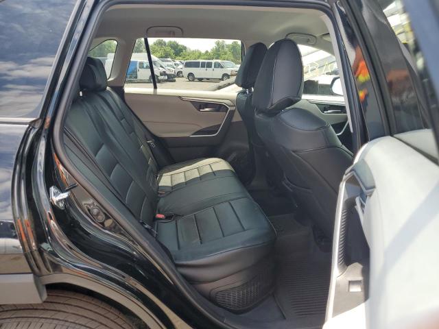 Photo 6 from auction – 2022 TOYOTA RAV4 XLE with VIN 2T3RWRFVXNW128973