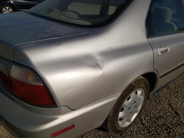 Photo 9 from auction – 1996 HONDA ACCORD LX with VIN 1HGCD5634TA043126