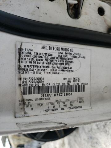 Photo 10 from auction – 2005 FORD CROWN VICT with VIN 2FAFP71W65X123088