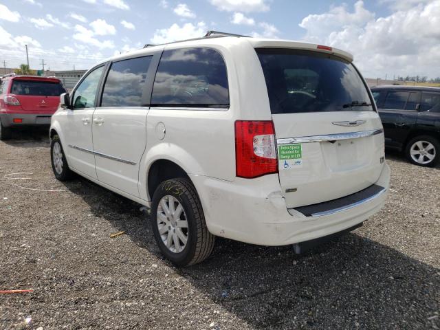 Photo 3 from auction – 2013 CHRYSLER TOWN & COU with VIN 2C4RC1BG4DR754951