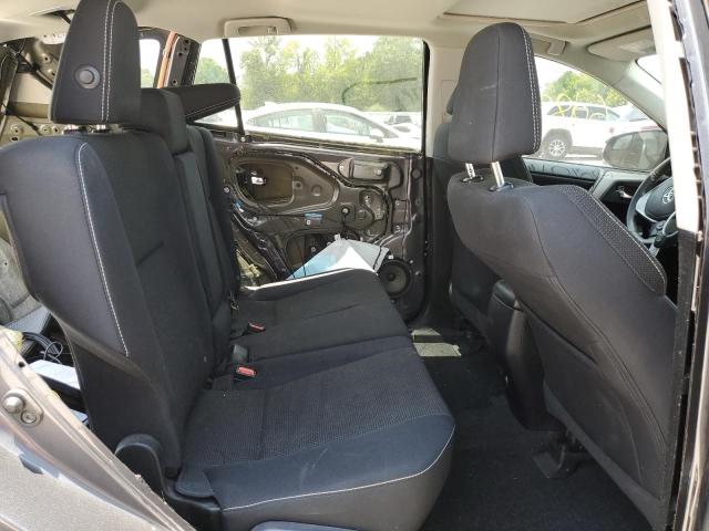 Photo 6 from auction – 2017 TOYOTA RAV4 XLE with VIN 2T3WFREV3HW329008