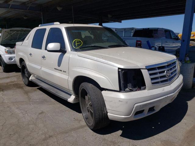 CADILLAC ESCALADE E 2002 with VIN 3GYEK63NX2G220233 - Photo from auction