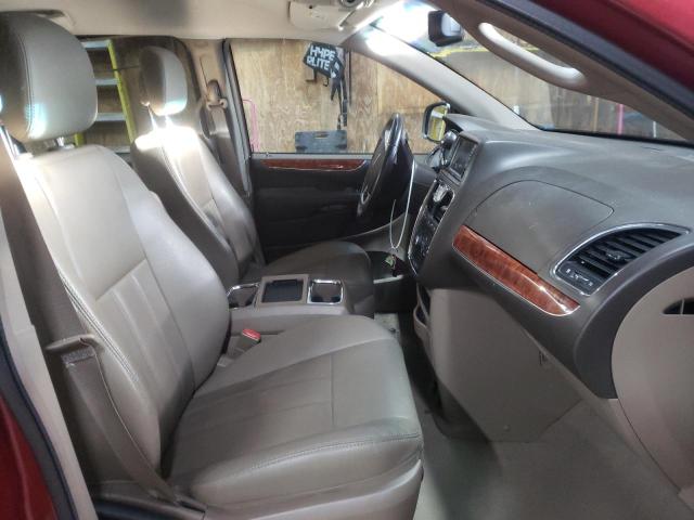 Photo 5 from auction – 2016 CHRYSLER TOWN & COU with VIN 2C4RC1BG3GR294105