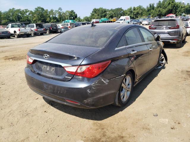 Photo 4 from auction – 2013 HYUNDAI SONATA SE with VIN 5NPEC4AC0DH582185